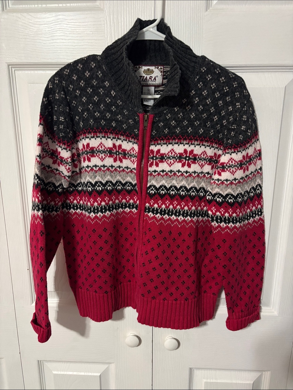 Vintage Tiara Red & Charcoal Fair Isle Zip-Up women’s zip Sweater